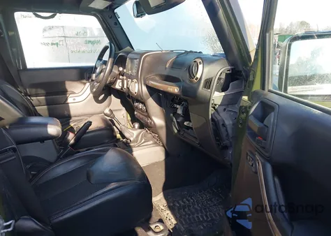 2016 Jeep Wrangler Unlimited 75Th Anniversary z USA, uszkodzony, nr VIN 1C4HJWEG3GL222601